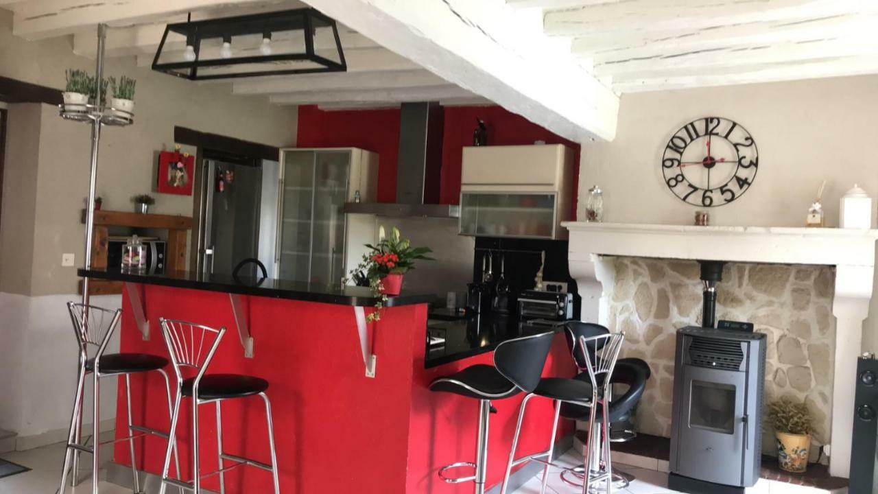 Maison D Helene Villy  Exteriör bild