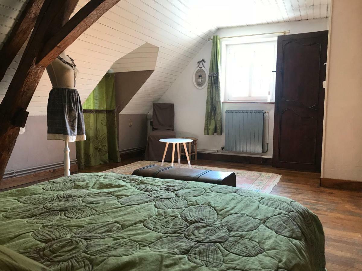 Maison D Helene Villy  Exteriör bild